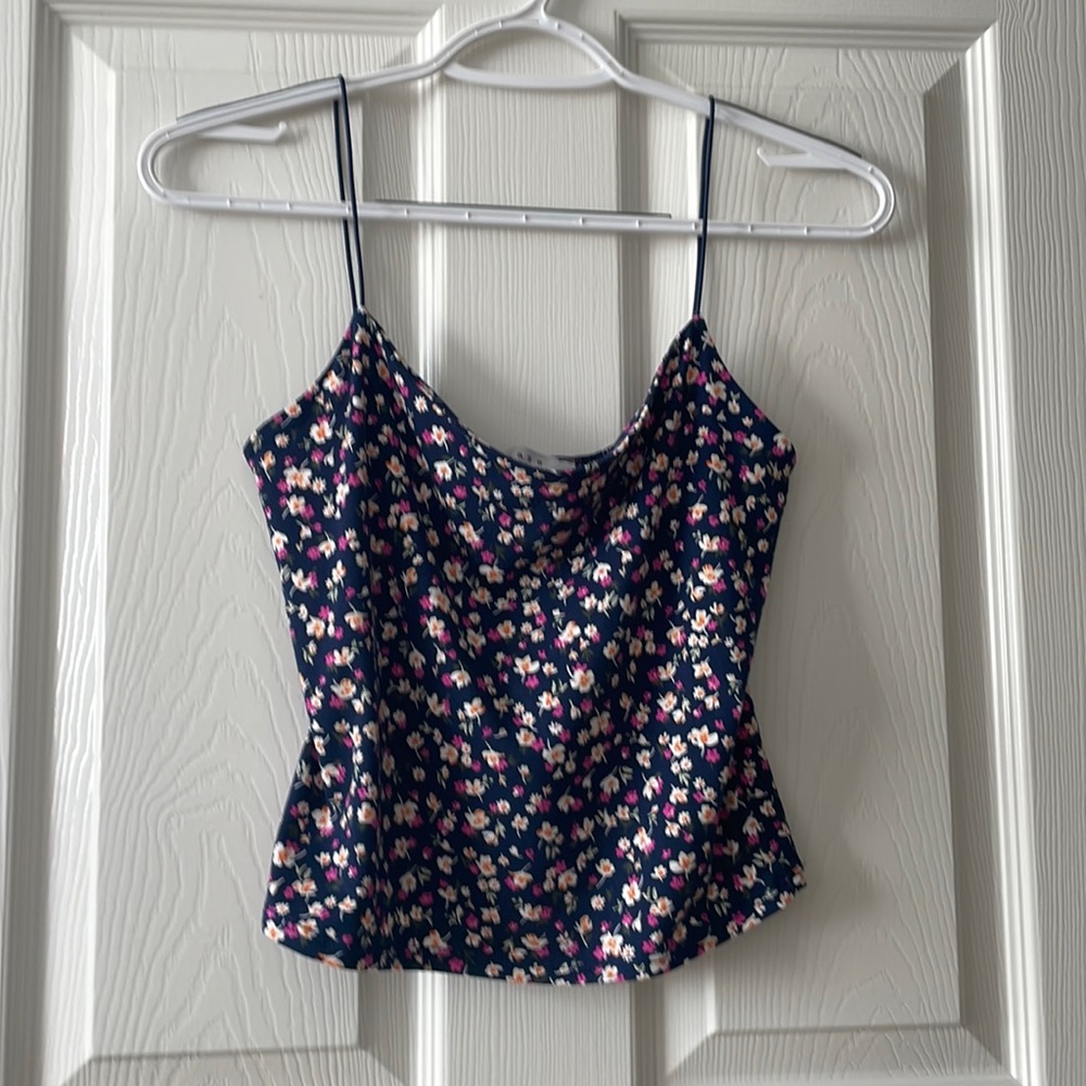 Gaze blue tank with floral pattern
